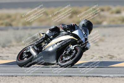 media/Oct-05-2025-CVMA (Sun) [[beeef4f201]]/Race 2-Supersport Middleweight/